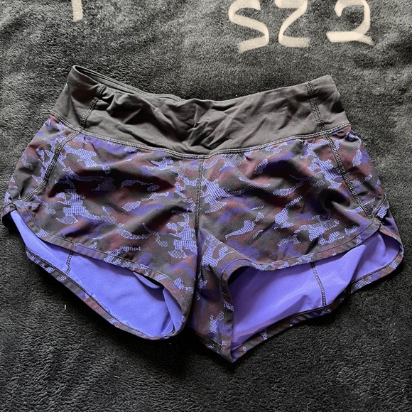 Shorts for sale! Lulu, hurly & American eagle - Picture 2 of 10